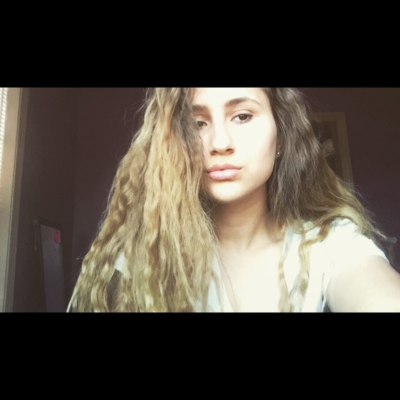 Meet your Posher, Lisa - Picture 1 of 1